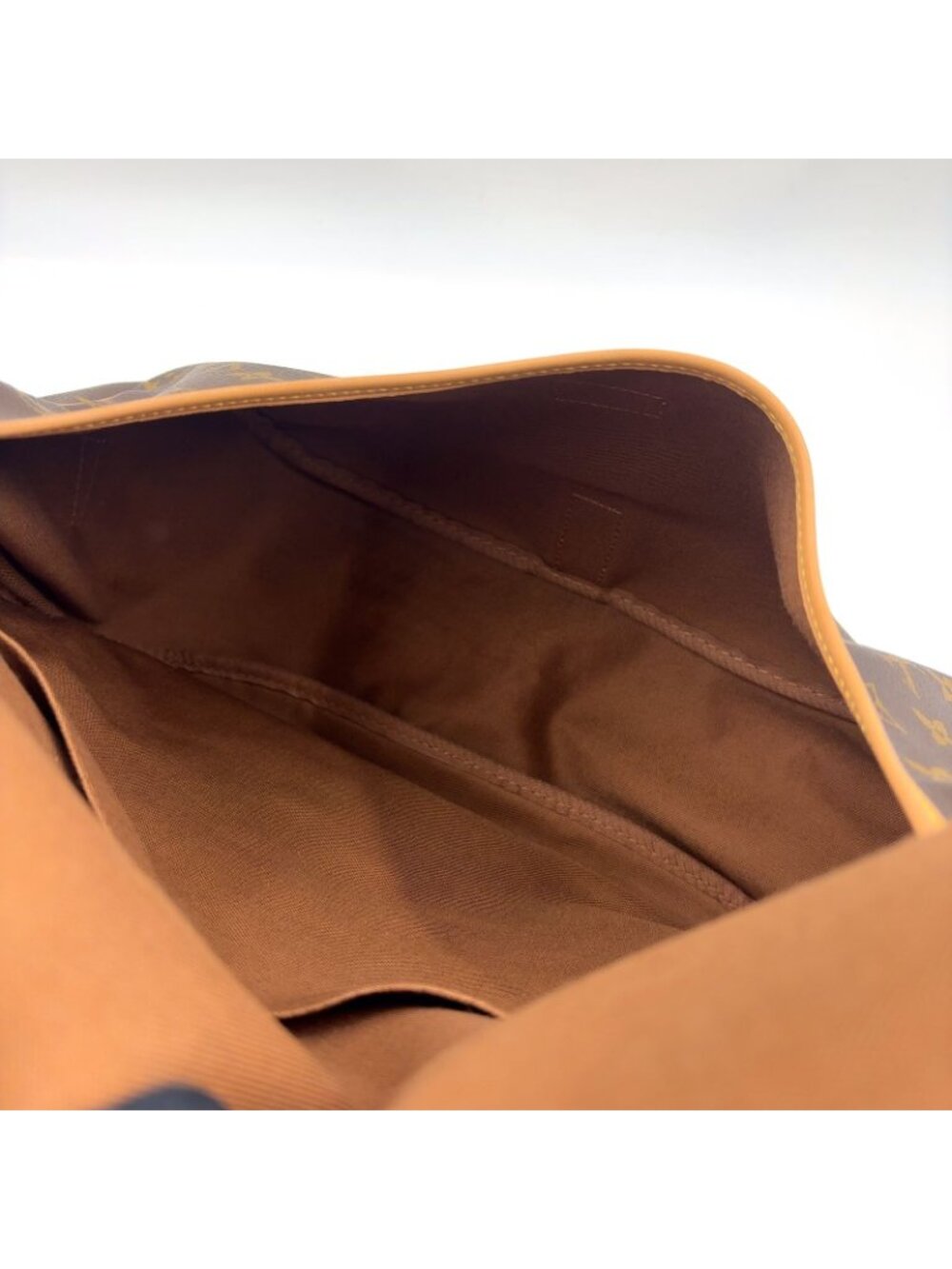 Louis Vuitton Saumur 35 Monogram Leather Brown Shoulder Bag Gold - Picture 4 of 15